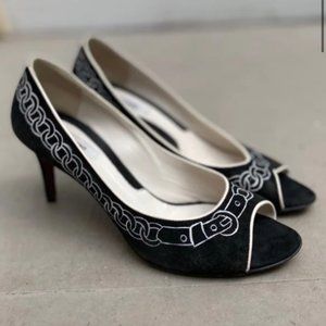 MOSCHINO Vintage Black Ivory Suede & Leather Peep Toe Heels 38 7 7.5 Shoes Chain